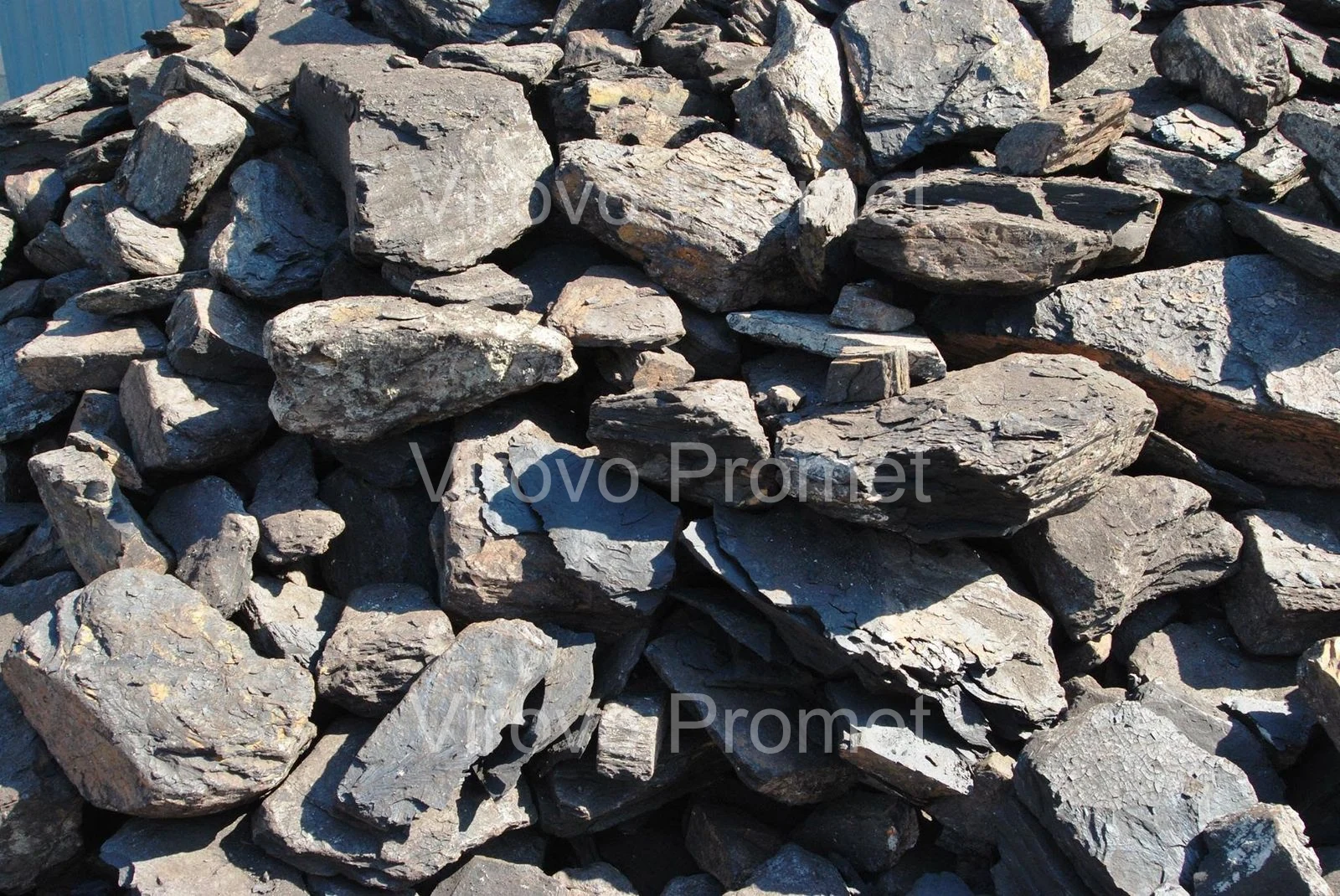 Coal pieces and stockpile — Virovo Promet